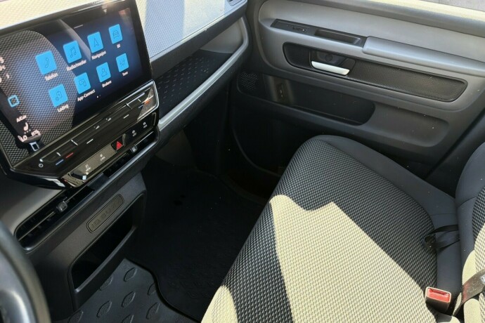 volkswagen-id-buzz-elektrisitet-2023-big-15