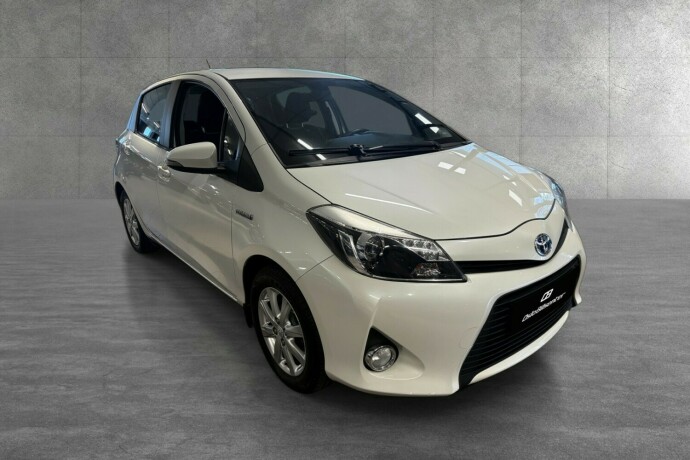 toyota-yaris-bensin-2014-big-7