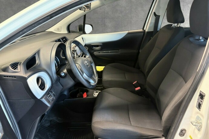 toyota-yaris-bensin-2014-big-10
