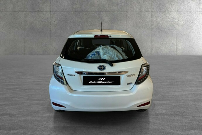 toyota-yaris-bensin-2014-big-4