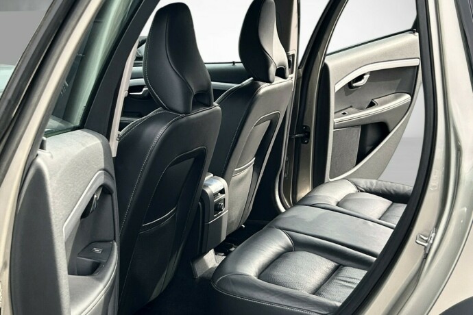 volvo-xc-70-diesel-2016-big-16