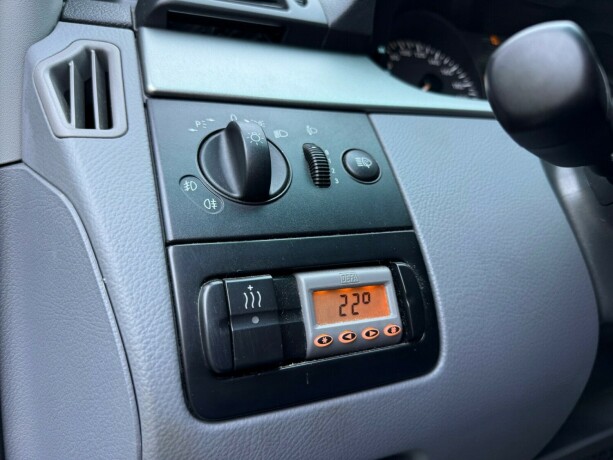 mercedes-benz-vito-111-diesel-2010-big-16
