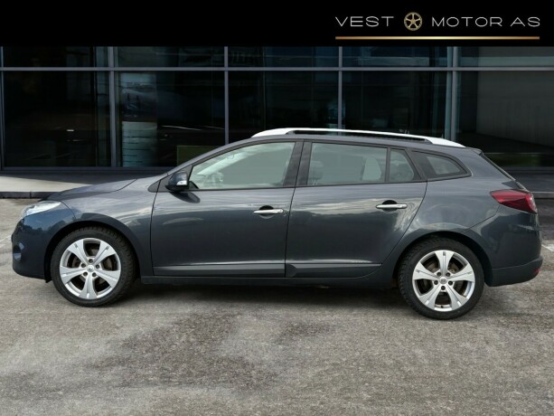 renault-megane-diesel-2010-big-3