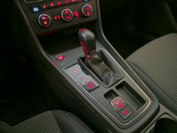 seat-leon-bensin-2019-big-24