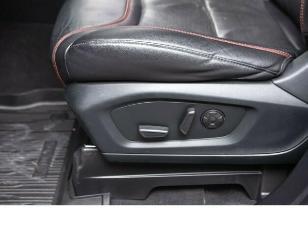 ford-explorer-elektrisitetbensin-2021-big-15