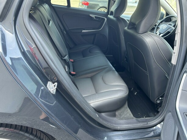 volvo-v60-diesel-2016-big-9
