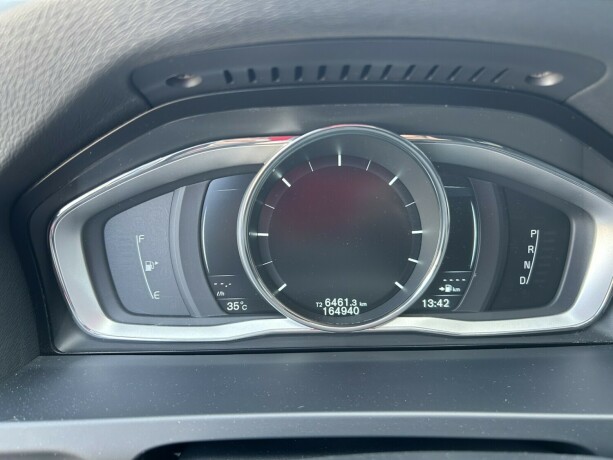 volvo-v60-diesel-2016-big-18