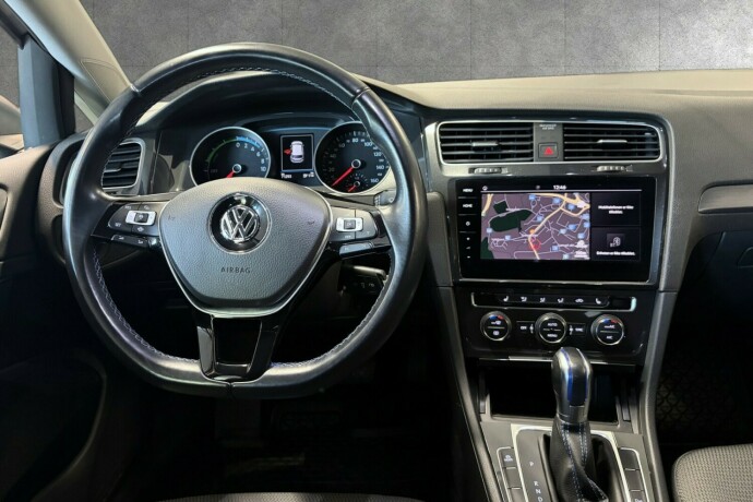 volkswagen-e-golf-vii-elektrisitet-2019-big-10
