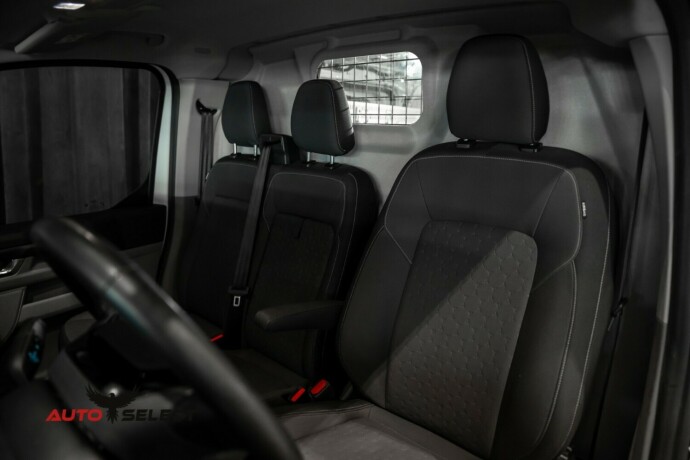 ford-transit-custom-diesel-2024-big-13
