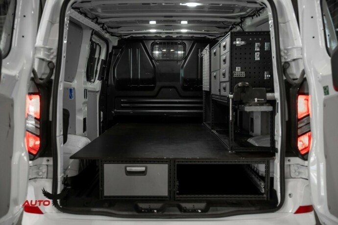 ford-transit-custom-diesel-2024-big-7