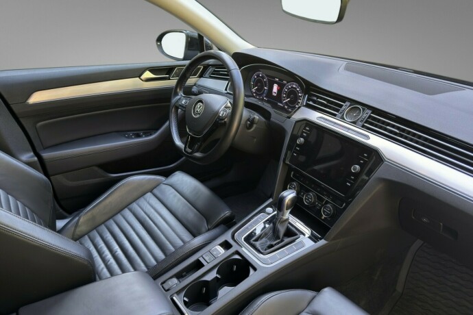 volkswagen-passat-elektrisitetbensin-2018-big-12