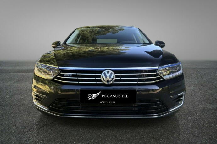 volkswagen-passat-elektrisitetbensin-2018-big-1