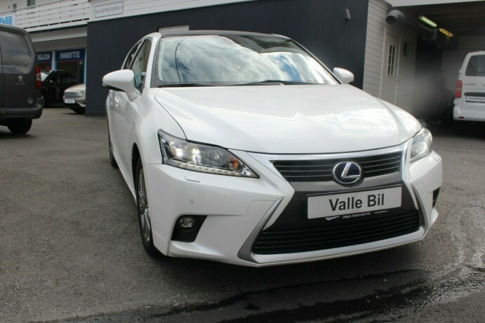 lexus-ct200h-elektrisitetbensin-2015-big-0