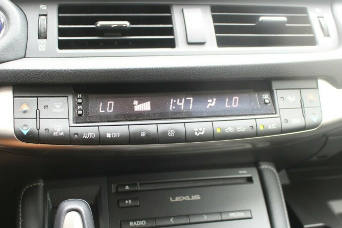 lexus-ct200h-elektrisitetbensin-2015-big-13
