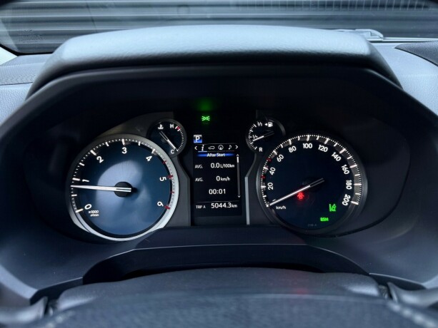 toyota-land-cruiser-diesel-2019-big-16