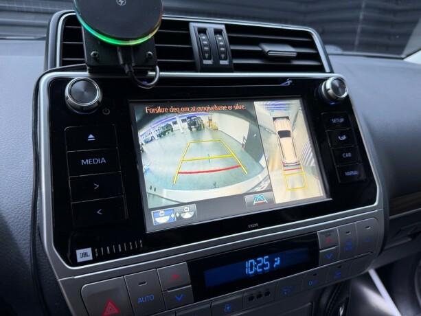 toyota-land-cruiser-diesel-2019-big-18