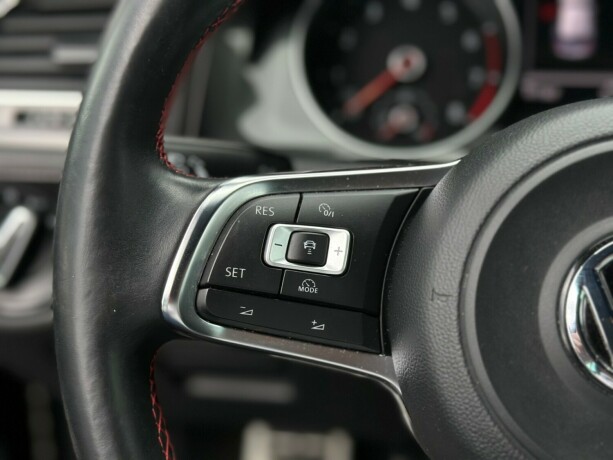 volkswagen-golf-vii-bensin-2014-big-17
