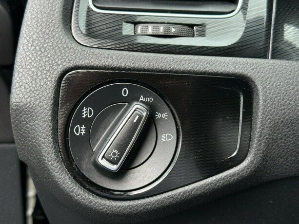 volkswagen-golf-vii-bensin-2014-big-32