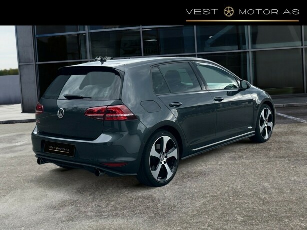 volkswagen-golf-vii-bensin-2014-big-7
