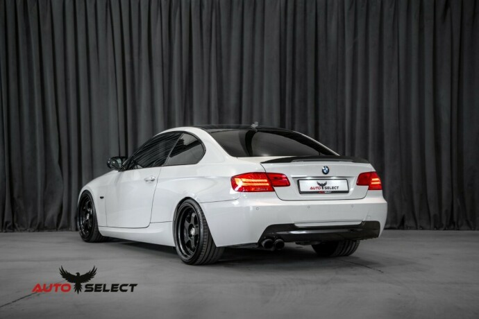 bmw-320d-diesel-2011-big-8