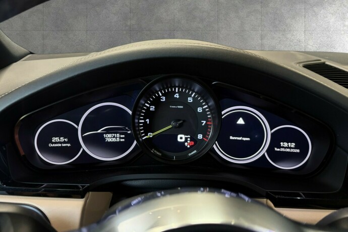 porsche-cayenne-elektrisitetbensin-2019-big-21