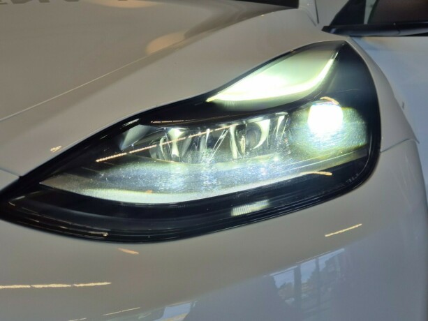 tesla-model-y-elektrisitet-2022-big-8