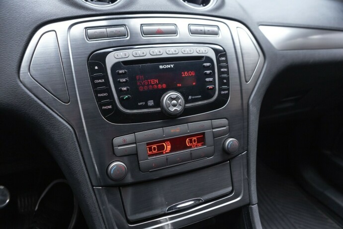 ford-mondeo-diesel-2009-big-14