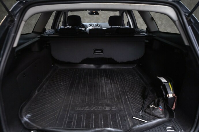 ford-mondeo-diesel-2009-big-25