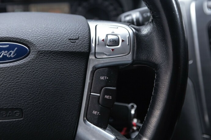 ford-mondeo-diesel-2009-big-12