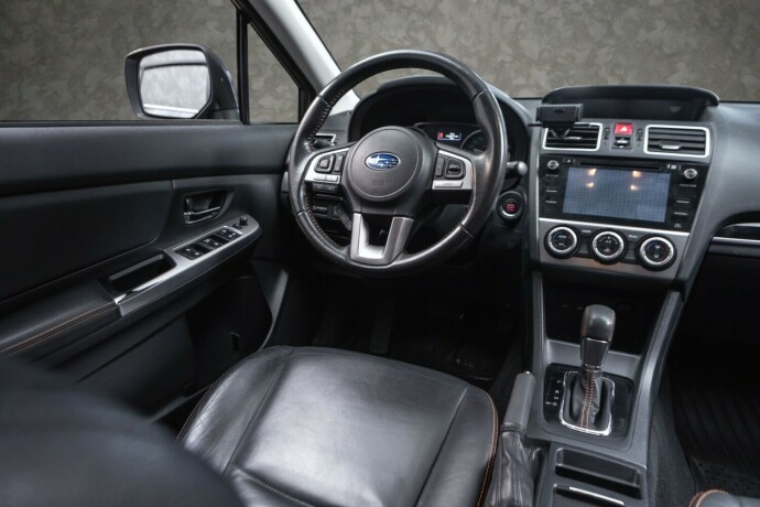 subaru-xv-bensin-2016-big-24