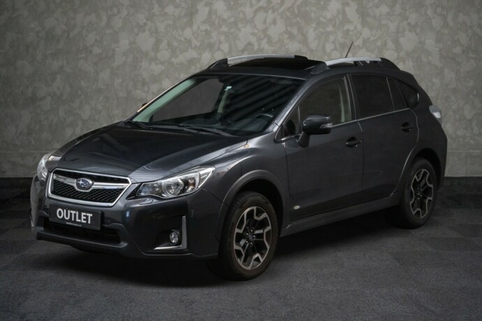 subaru-xv-bensin-2016-big-1