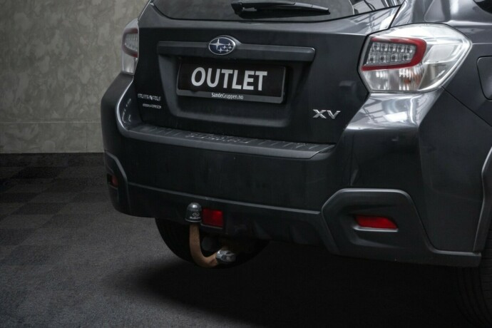 subaru-xv-bensin-2016-big-8
