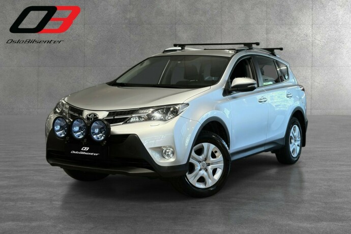 toyota-rav4-bensin-2015-big-0