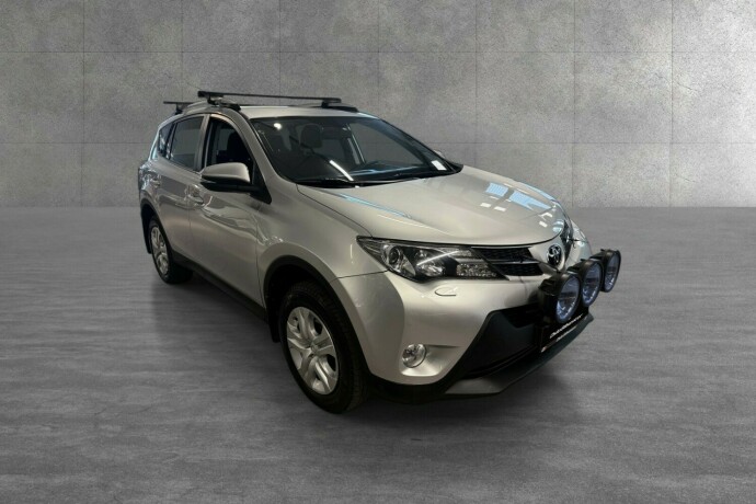 toyota-rav4-bensin-2015-big-7
