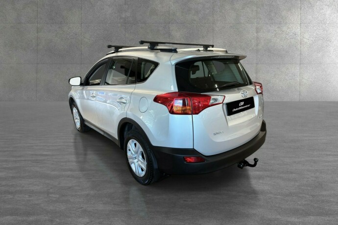 toyota-rav4-bensin-2015-big-3