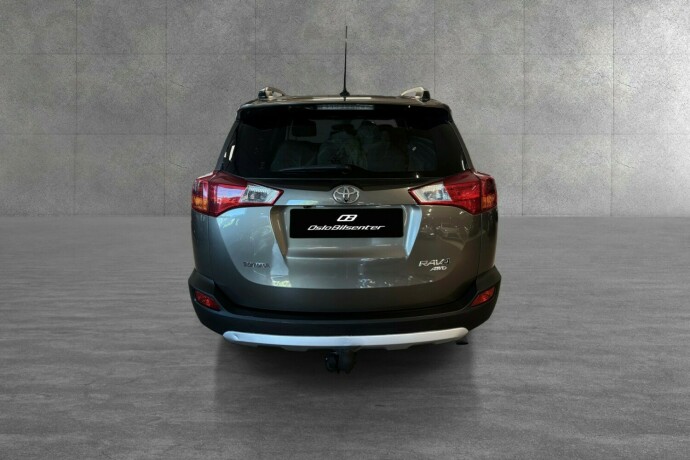 toyota-rav4-bensin-2015-big-4
