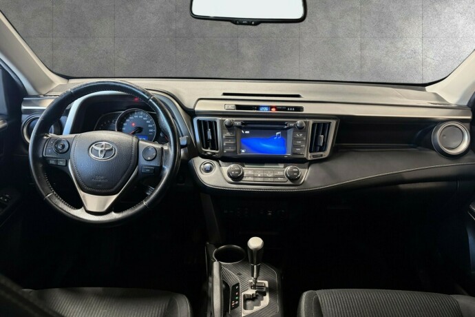 toyota-rav4-bensin-2015-big-13