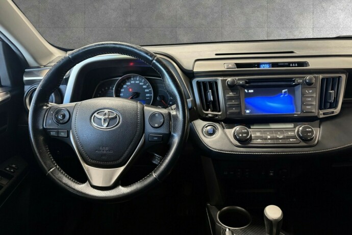 toyota-rav4-bensin-2015-big-14