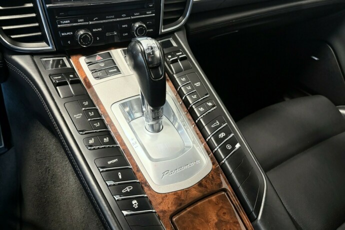 porsche-panamera-4s-bensin-2012-big-22