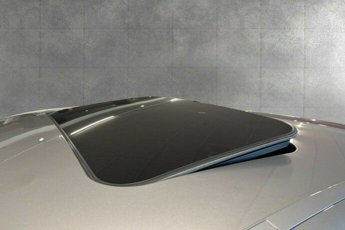 porsche-panamera-4s-bensin-2012-big-31