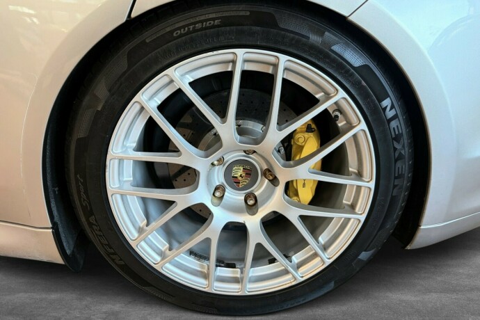 porsche-panamera-4s-bensin-2012-big-28