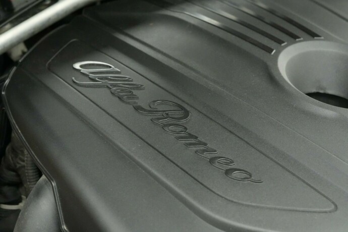 alfa-romeo-giulia-diesel-2017-big-8