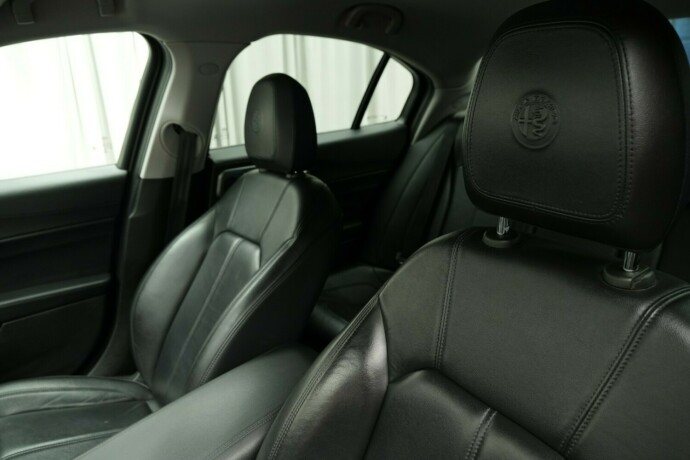 alfa-romeo-giulia-diesel-2017-big-20