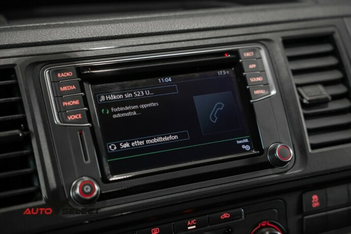 volkswagen-transporter-diesel-2019-big-41