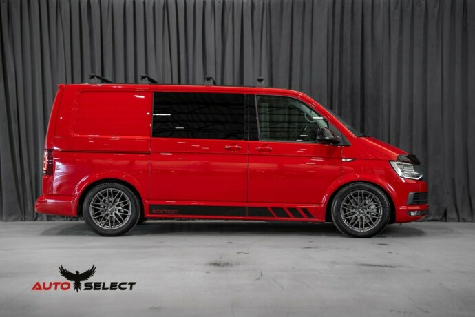 volkswagen-transporter-diesel-2019-big-19