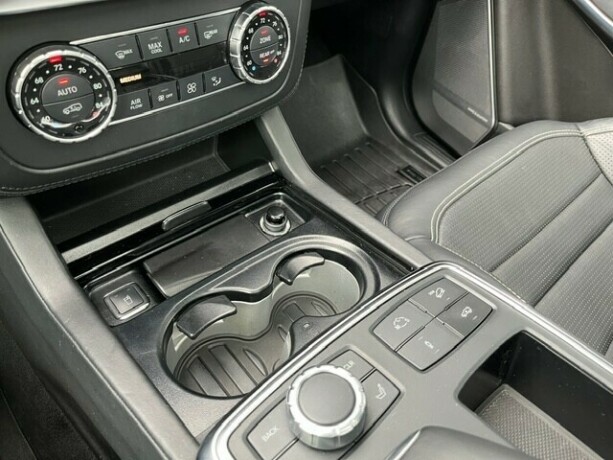 mercedes-benz-gl63-bensin-2016-big-15