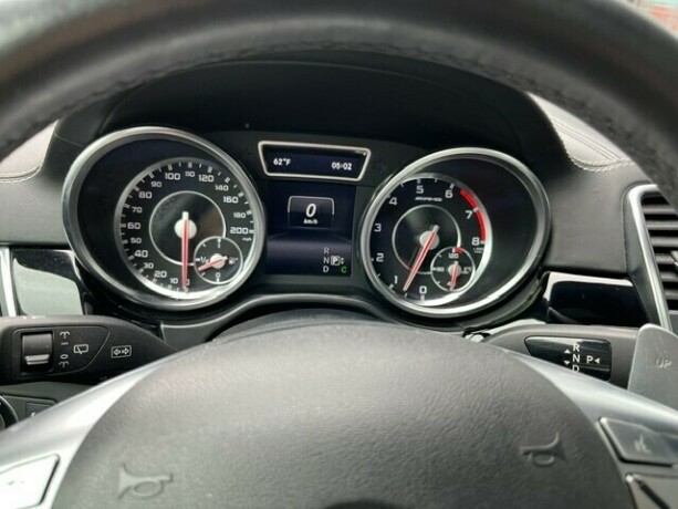 mercedes-benz-gl63-bensin-2016-big-14