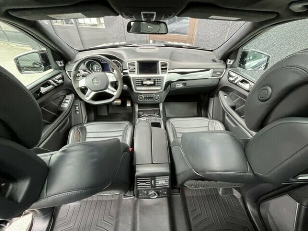 mercedes-benz-gl63-bensin-2016-big-12
