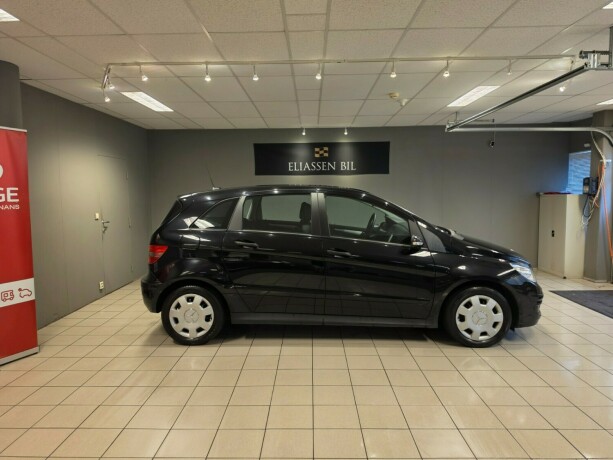 mercedes-benz-b180-d-diesel-2008-big-3
