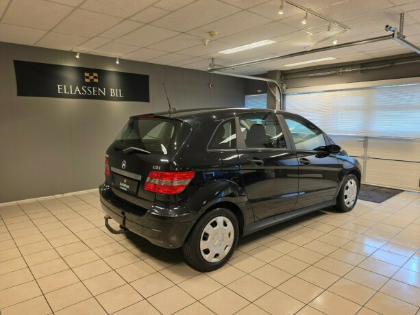mercedes-benz-b180-d-diesel-2008-big-4